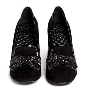Tory Burch Carissa Suede bow loafer pump.